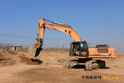 金潮公路工程公司獲龍青高速路建設(shè)“優(yōu)秀施工隊伍”稱號